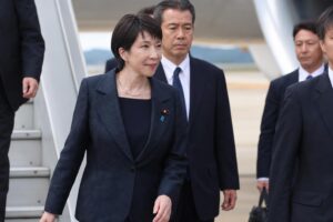 한일정상회담 기사 대표 이미지 - 다카이치 일본 총리, 한일정상회담 일정 마무리…안동 숙소 출발해 귀국길