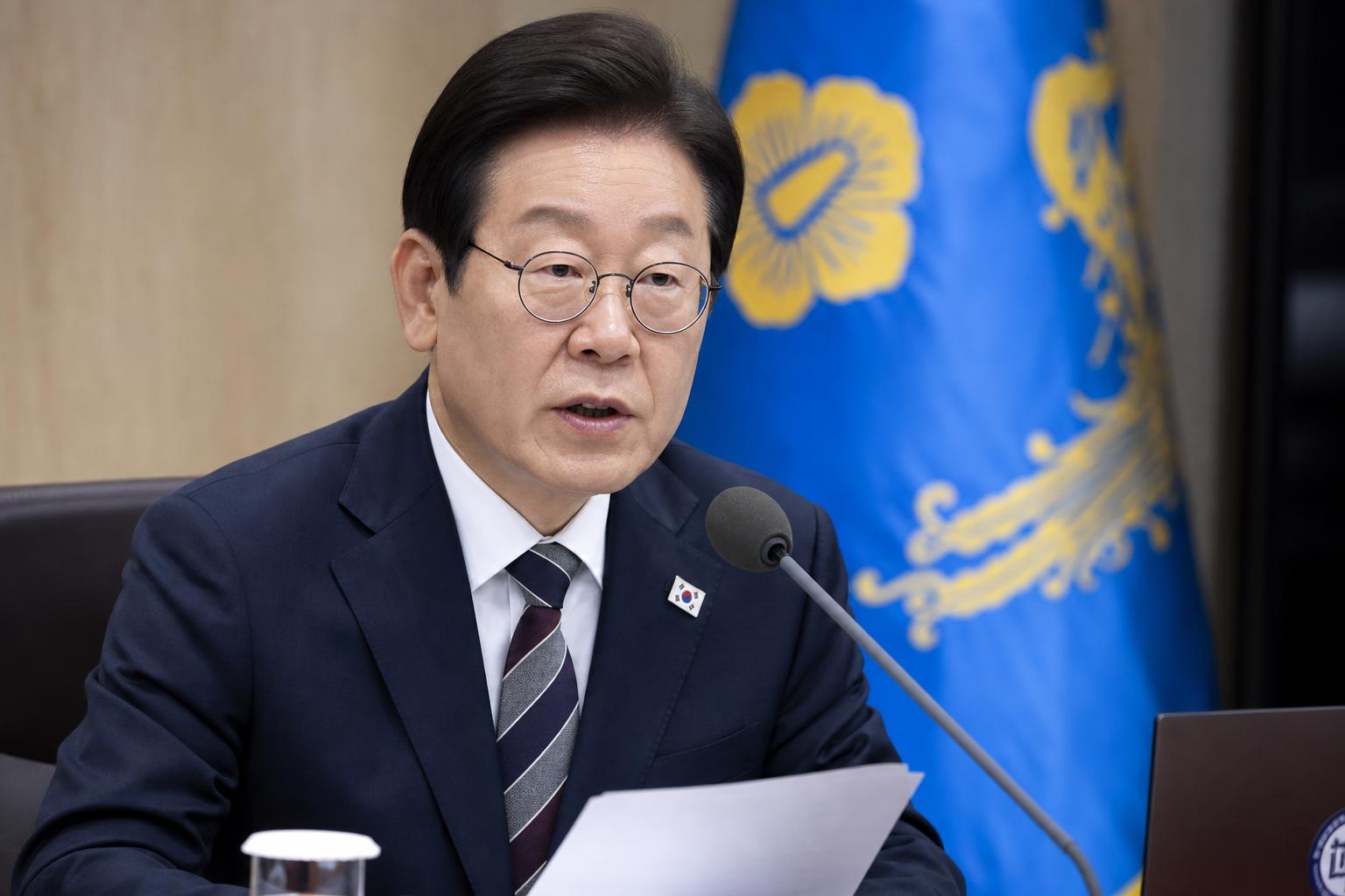 국제형사재판소, 외교안보, 체포영장 기사 영향과 배경을 설명하는 이미지 - 이날 논평 경쟁은 야권 내부 비판으로도 번졌다. 개혁신당 이준석 대표는 페이스북 글에서 “나무호를 공격한 주체에 대해서도 체포영장을 거론할 용기...