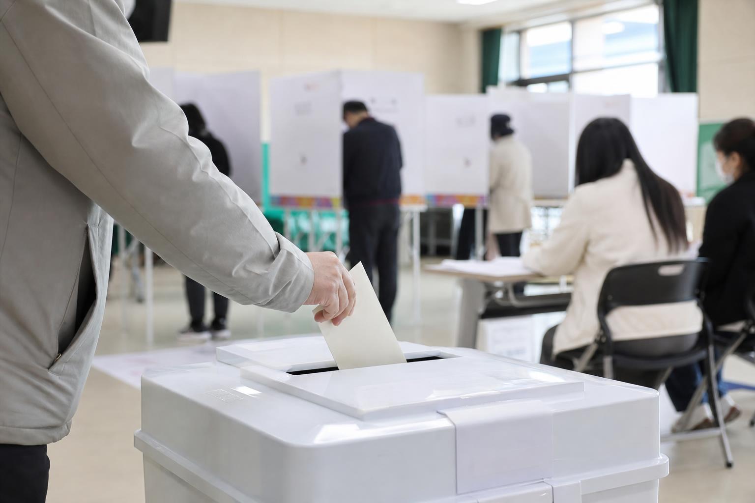 [사전투표, 투표소, 선거관리] 기사 영향과 배경을 설명하는 이미지 - 선관위의 판단은 선거의 신뢰를 좌우하는 핵심 잣대다. 특히 지방선거는 상대적으로 지역 단위에서 이슈가 빠르게 확산되는 경향이 있어, 절차 관련...
